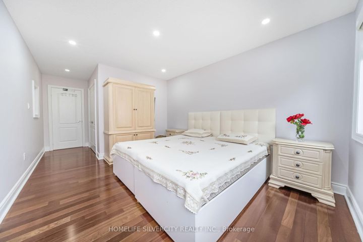 Photo 31 at 1587 Hallstone Road, Bram West, Brampton