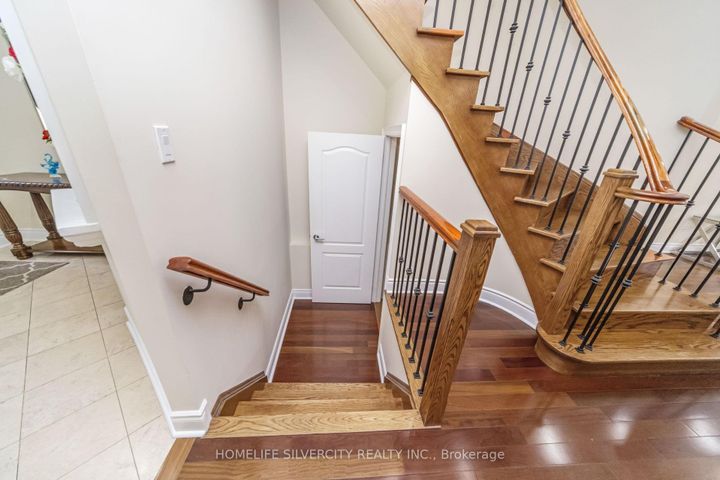 Photo 33 at 1587 Hallstone Road, Bram West, Brampton