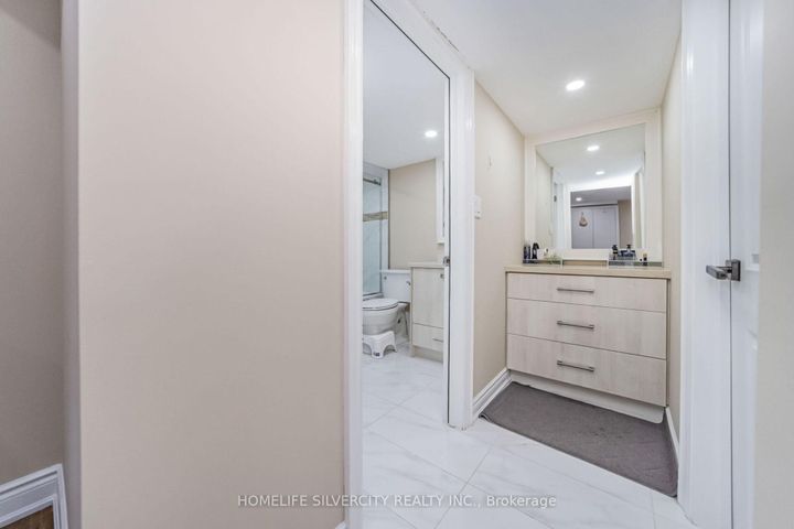 Photo 41 at 1587 Hallstone Road, Bram West, Brampton