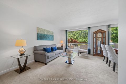 Photo 2 at 50 Tormore Drive, Crosby, Richmond Hill