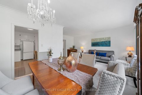 Photo 6 at 50 Tormore Drive, Crosby, Richmond Hill