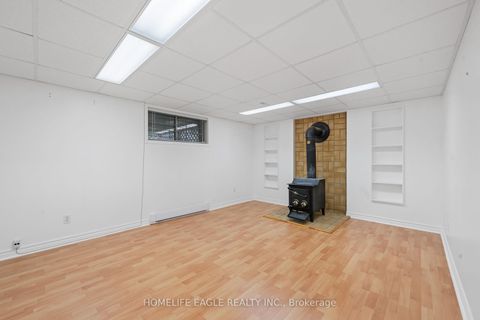 Photo 16 at 50 Tormore Drive, Crosby, Richmond Hill