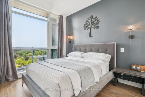 Photo 6 at 1010 - 75 The Donway W, Don Mills, Toronto