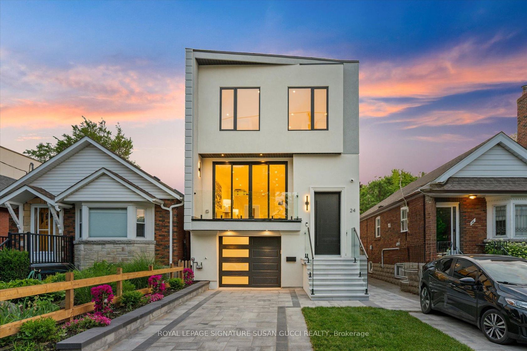 24 Elmsdale Road, East York, Toronto 