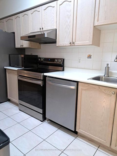 Photo 8 at 71 Carrera Boulevard, Dorset Park, Toronto