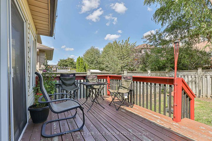 Photo 34 at 29 Eminence Road, Patterson, Vaughan