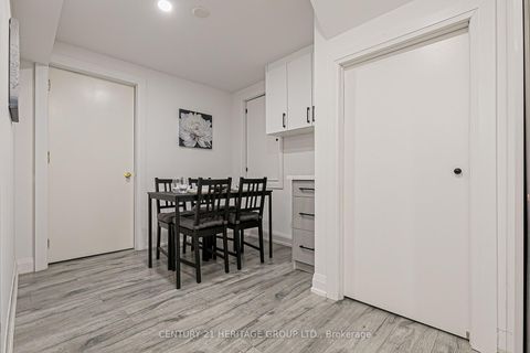 Photo 27 at 29 Eminence Road, Patterson, Vaughan