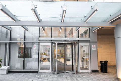 Photo 16 at 819 - 386 Yonge Street, Bay Street Corridor, Toronto