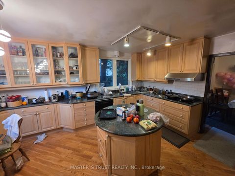 Photo 1 at 2 Craigmont Drive, Steeles, Toronto