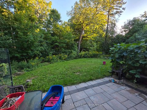 Photo 8 at 2 Craigmont Drive, Steeles, Toronto