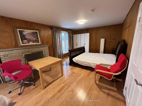 Photo 8 at 31 Wyvern Road, Steeles, Toronto