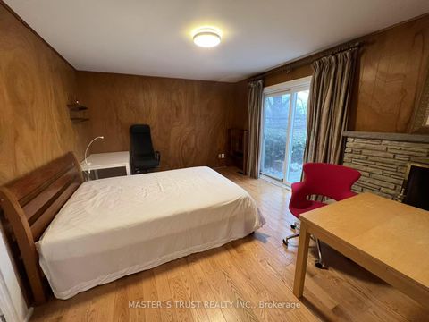 Photo 9 at 31 Wyvern Road, Steeles, Toronto