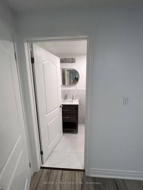 Photo 11 at 31 Wyvern Road, Steeles, Toronto
