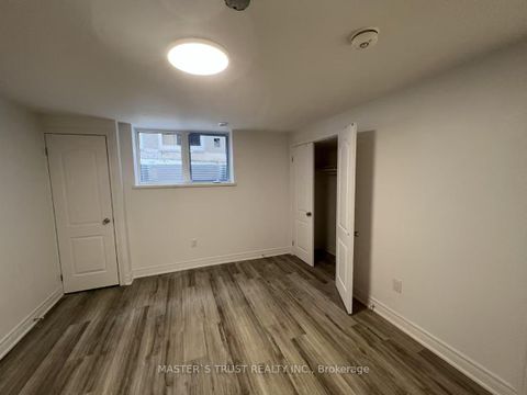 Photo 16 at 31 Wyvern Road, Steeles, Toronto