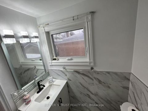 Photo 20 at 31 Wyvern Road, Steeles, Toronto