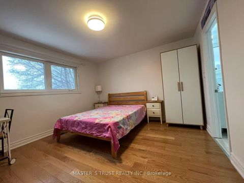Photo 26 at 31 Wyvern Road, Steeles, Toronto