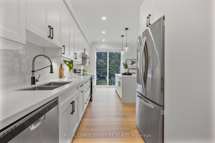 Photo 13 at 25 - 2295 Rochester Circle, BC Bronte Creek, Oakville