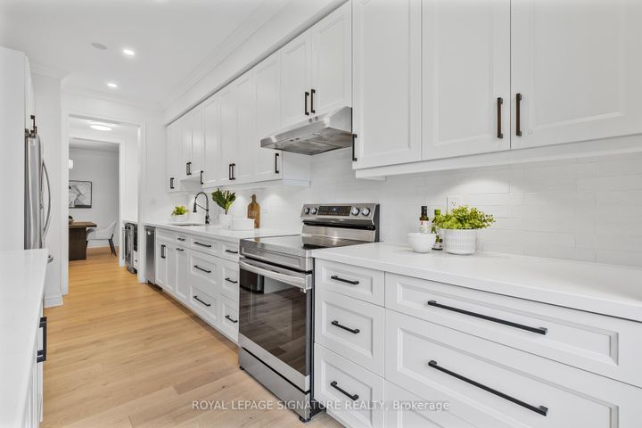 Photo 14 at 25 - 2295 Rochester Circle, BC Bronte Creek, Oakville