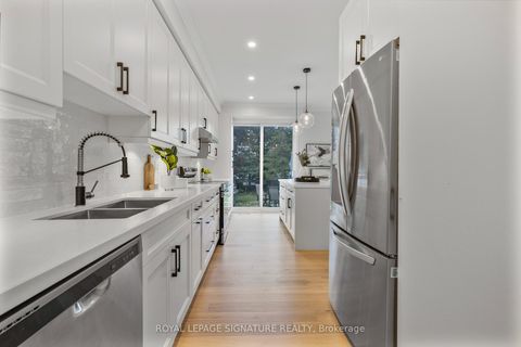 Photo 13 at 25 - 2295 Rochester Circle, BC Bronte Creek, Oakville