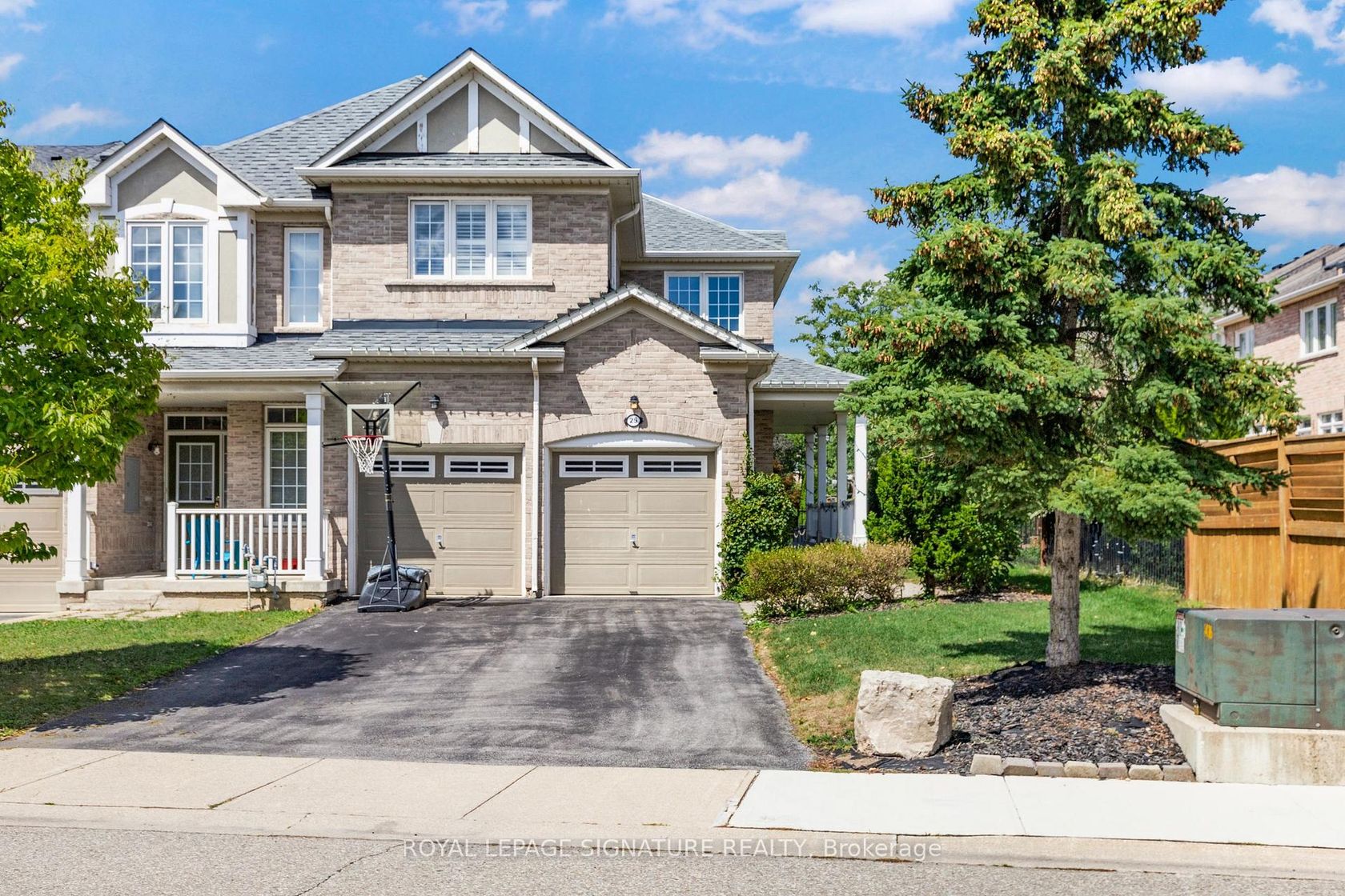 25 - 2295 Rochester Circle, BC Bronte Creek, Oakville by Loree Meneguzzi Real Estate 25 - 2295 Rochester Circle, BC Bronte Creek, Oakville