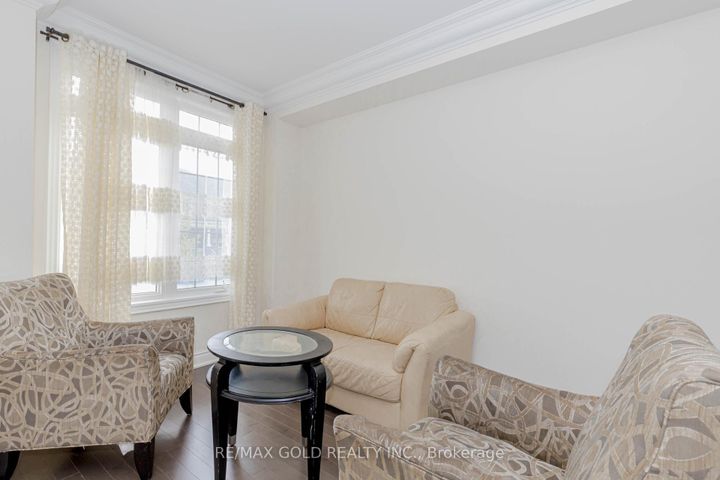 Photo 4 at 34 Folgate Crescent, Wellington North, Brampton