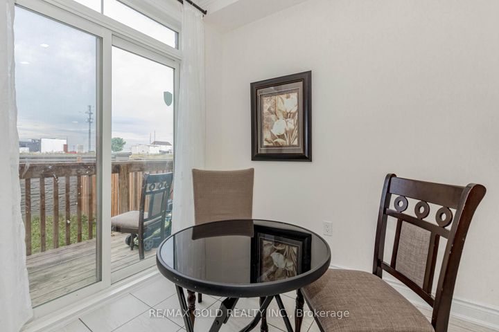 Photo 15 at 34 Folgate Crescent, Wellington North, Brampton