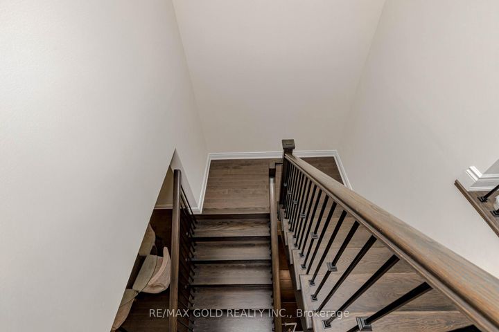 Photo 17 at 34 Folgate Crescent, Wellington North, Brampton