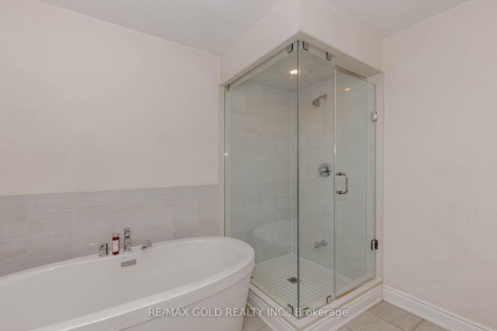 Photo 24 at 34 Folgate Crescent, Wellington North, Brampton