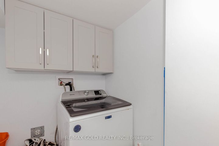 Photo 43 at 34 Folgate Crescent, Wellington North, Brampton