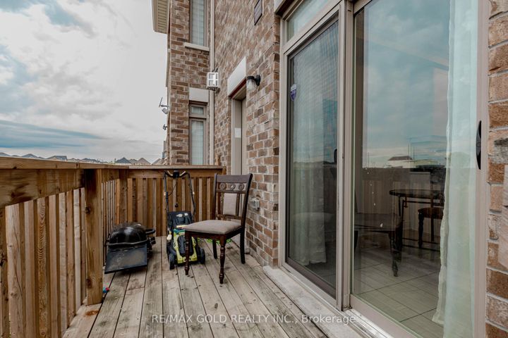 Photo 44 at 34 Folgate Crescent, Wellington North, Brampton