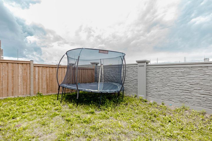 Photo 45 at 34 Folgate Crescent, Wellington North, Brampton