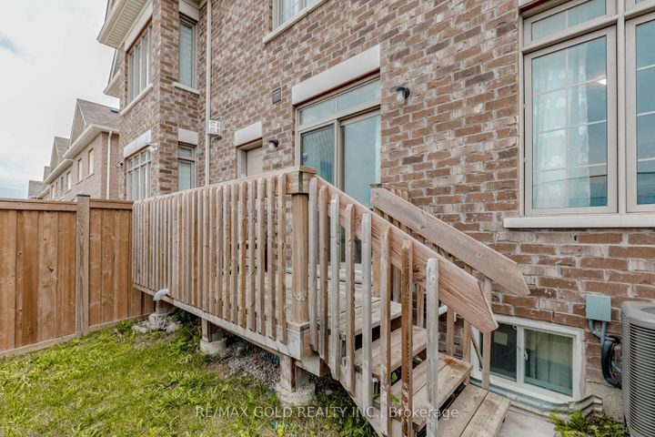 Photo 47 at 34 Folgate Crescent, Wellington North, Brampton