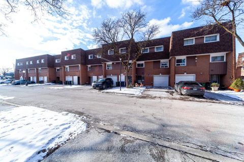 Photo 5 at 71 - 456 Silverstone Drive, Clairville, Toronto