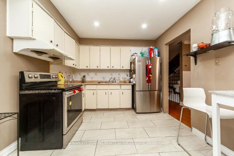 Photo 19 at 71 - 456 Silverstone Drive, Clairville, Toronto