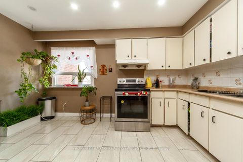 Photo 21 at 71 - 456 Silverstone Drive, Clairville, Toronto