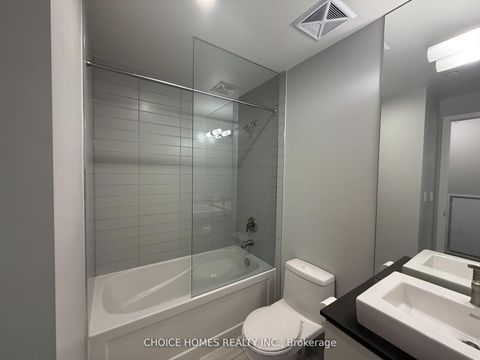 Photo 12 at 702 - 1 The Esplanade, Waterfront Communities C8, Toronto Photo 12 at 702 - 1 The Esplanade, Waterfront Communities C8, Toronto