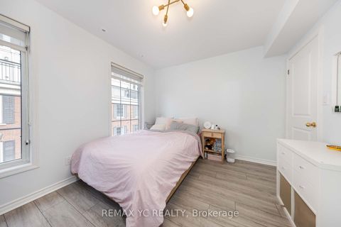 Photo 8 at 526 - 3 Everson Drive, Willowdale East, Toronto