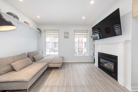 Photo 12 at 526 - 3 Everson Drive, Willowdale East, Toronto