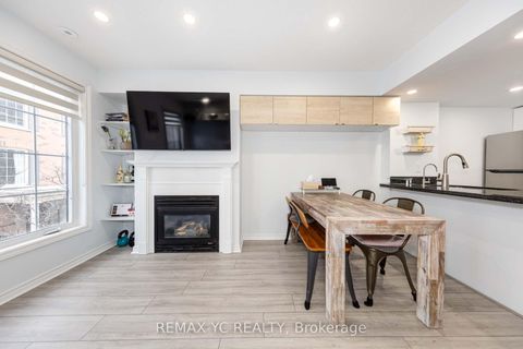 Photo 15 at 526 - 3 Everson Drive, Willowdale East, Toronto