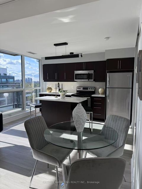 Photo 5 at 1315 - 2885 Bayview Avenue, Bayview Village, Toronto