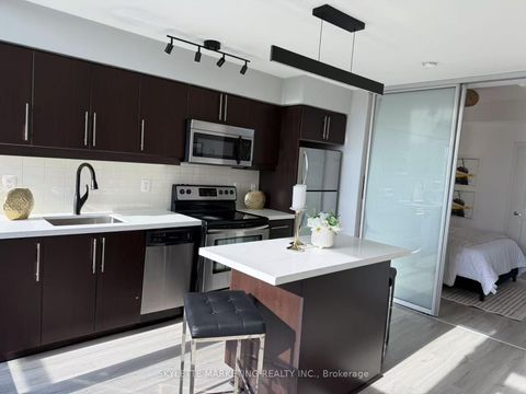 Photo 7 at 1315 - 2885 Bayview Avenue, Bayview Village, Toronto