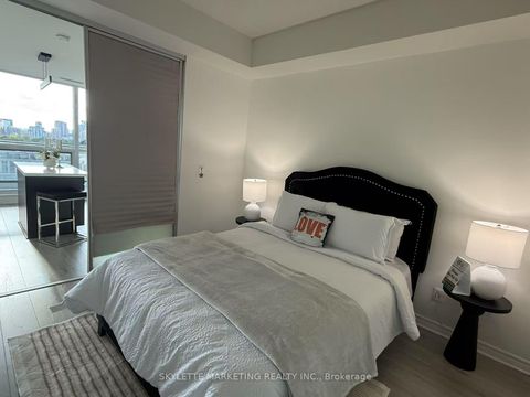 Photo 10 at 1315 - 2885 Bayview Avenue, Bayview Village, Toronto