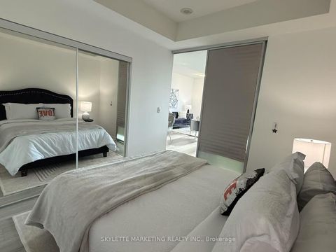 Photo 12 at 1315 - 2885 Bayview Avenue, Bayview Village, Toronto