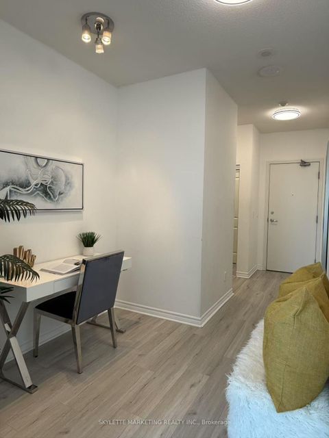 Photo 14 at 1315 - 2885 Bayview Avenue, Bayview Village, Toronto