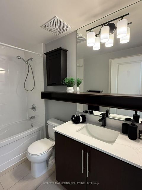 Photo 17 at 1315 - 2885 Bayview Avenue, Bayview Village, Toronto