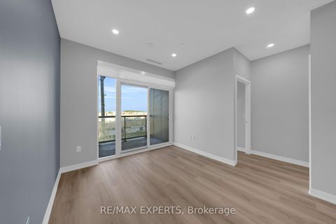 Photo 14 at 424 - 10 Abeja Street, Concord, Vaughan
