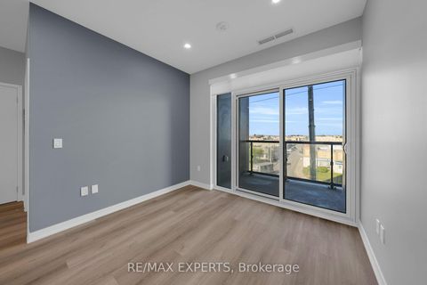 Photo 16 at 424 - 10 Abeja Street, Concord, Vaughan