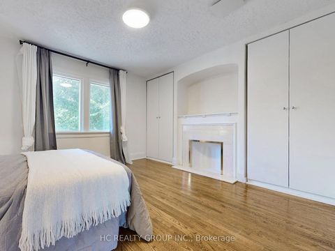 Photo 29 at 124 Lawrence Avenue E, Lawrence Park North, Toronto