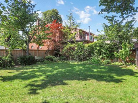 Photo 45 at 124 Lawrence Avenue E, Lawrence Park North, Toronto