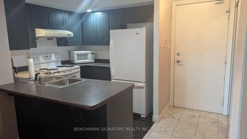 Photo 4 at 237 - 125 Omni Drive, Bendale, Toronto